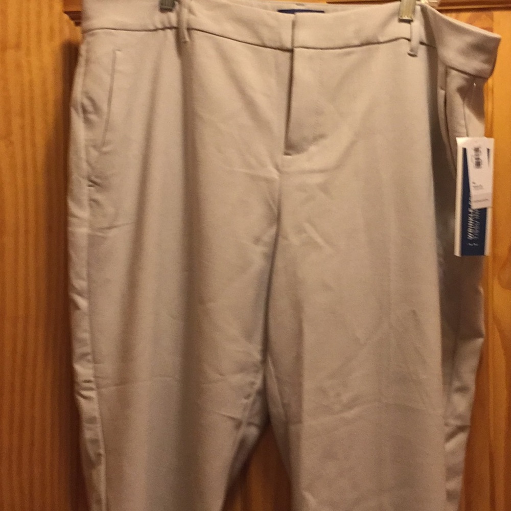 Old Navy NWT Capris